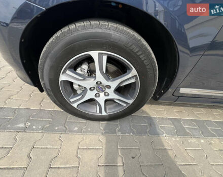 Синий Вольво ХС60, объемом двигателя 1.97 л и пробегом 227 тыс. км за 15950 $, фото 11 на Automoto.ua