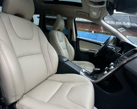 Синий Вольво ХС60, объемом двигателя 2.4 л и пробегом 223 тыс. км за 13850 $, фото 9 на Automoto.ua