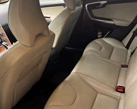 Вольво ХС60 2016 в Киеве на Automoto.ua Синий Вольво ХС60, объемом двигателя 2 л и пробегом 107 тыс. км за 19900 $, фото 5 на Automoto.ua