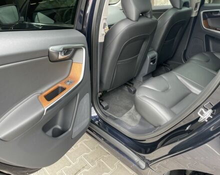 Синій Вольво ХС60, об'ємом двигуна 2 л та пробігом 145 тис. км за 21000 $, фото 8 на Automoto.ua