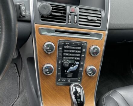 Синій Вольво ХС60, об'ємом двигуна 2 л та пробігом 145 тис. км за 21000 $, фото 4 на Automoto.ua