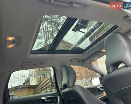 Синий Вольво ХС60, объемом двигателя 1.97 л и пробегом 145 тыс. км за 20000 $, фото 19 на Automoto.ua