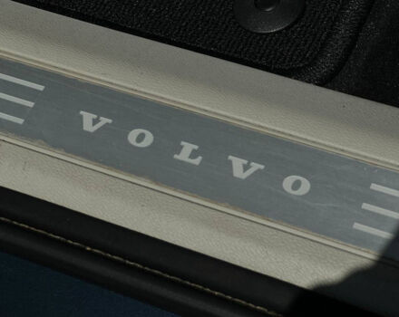 Синий Вольво ХС60, объемом двигателя 2 л и пробегом 202 тыс. км за 23900 $, фото 9 на Automoto.ua