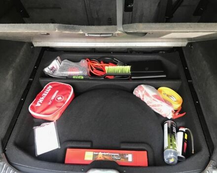 Синій Вольво ХС60, об'ємом двигуна 2 л та пробігом 145 тис. км за 21000 $, фото 22 на Automoto.ua