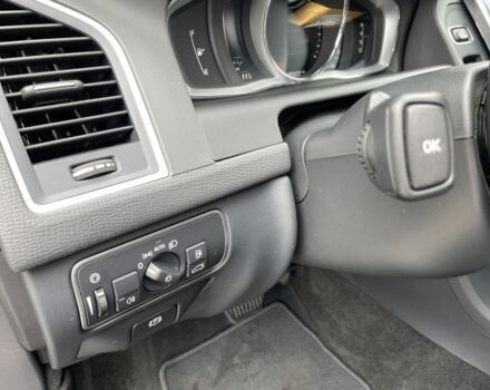 Синій Вольво ХС60, об'ємом двигуна 2 л та пробігом 145 тис. км за 21000 $, фото 5 на Automoto.ua