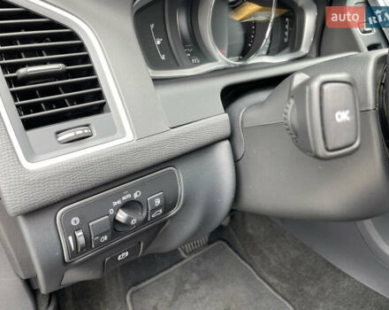 Синий Вольво ХС60, объемом двигателя 1.97 л и пробегом 145 тыс. км за 20000 $, фото 27 на Automoto.ua