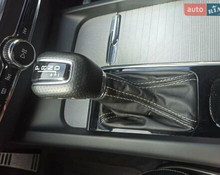 Синий Вольво ХС60, объемом двигателя 1.97 л и пробегом 82 тыс. км за 33000 $, фото 37 на Automoto.ua