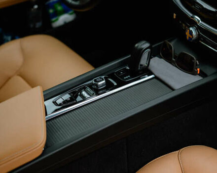 Синий Вольво ХС60, объемом двигателя 1.97 л и пробегом 64 тыс. км за 39000 $, фото 15 на Automoto.ua