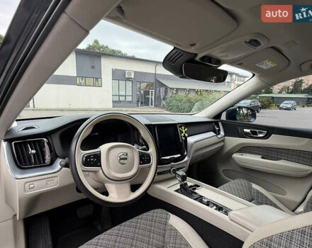 Синий Вольво ХС60, объемом двигателя 1.97 л и пробегом 229 тыс. км за 27700 $, фото 8 на Automoto.ua