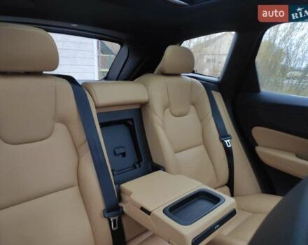 Синий Вольво ХС60, объемом двигателя 1.97 л и пробегом 77 тыс. км за 31900 $, фото 44 на Automoto.ua