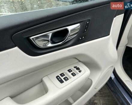 Синій Вольво ХС60, об'ємом двигуна 2 л та пробігом 192 тис. км за 28000 $, фото 12 на Automoto.ua