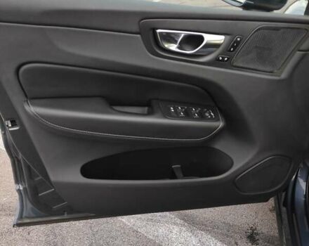 Синий Вольво ХС60, объемом двигателя 2 л и пробегом 47 тыс. км за 33999 $, фото 6 на Automoto.ua