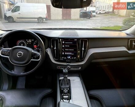 Синий Вольво ХС60, объемом двигателя 2 л и пробегом 47 тыс. км за 33999 $, фото 8 на Automoto.ua