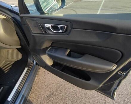 Синий Вольво ХС60, объемом двигателя 2 л и пробегом 47 тыс. км за 33999 $, фото 14 на Automoto.ua