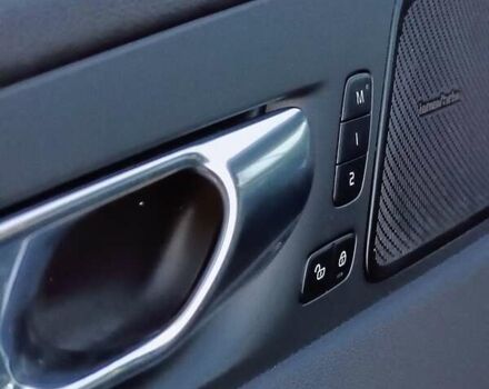 Синий Вольво ХС60, объемом двигателя 1.97 л и пробегом 52 тыс. км за 39900 $, фото 44 на Automoto.ua