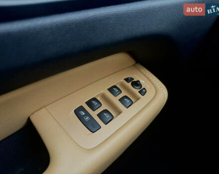 Синий Вольво ХС60, объемом двигателя 2 л и пробегом 49 тыс. км за 37000 $, фото 9 на Automoto.ua