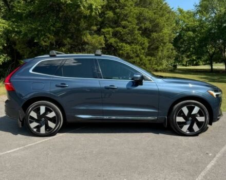 Вольво ХС60 2023 в Киеве на Automoto.ua Синий Вольво ХС60, объемом двигателя 0 л и пробегом 28 тыс. км за 30600 $, фото 7 на Automoto.ua