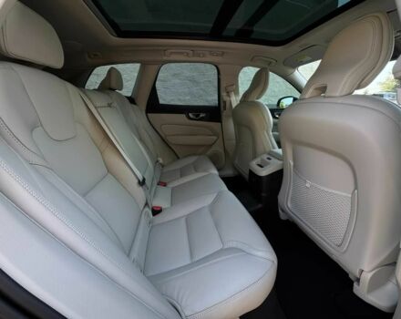 Вольво ХС60 2023 в Киеве на Automoto.ua Синий Вольво ХС60, объемом двигателя 0 л и пробегом 28 тыс. км за 30600 $, фото 15 на Automoto.ua