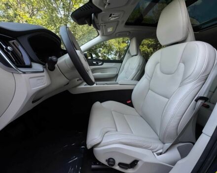 Вольво ХС60 2023 в Киеве на Automoto.ua Синий Вольво ХС60, объемом двигателя 0 л и пробегом 28 тыс. км за 30600 $, фото 10 на Automoto.ua