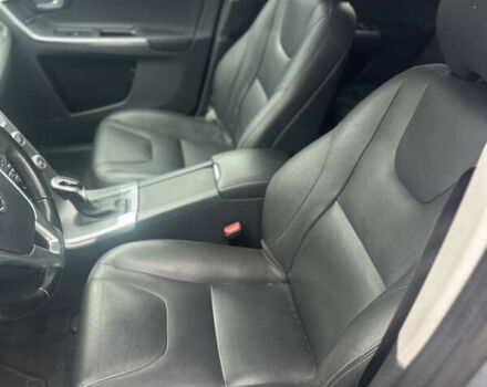 Зелений Вольво ХС60, об'ємом двигуна 2 л та пробігом 228 тис. км за 13999 $, фото 7 на Automoto.ua