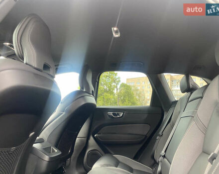 Зеленый Вольво ХС60, объемом двигателя 2 л и пробегом 283 тыс. км за 28888 $, фото 80 на Automoto.ua