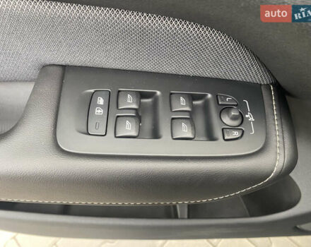 Зеленый Вольво ХС60, объемом двигателя 2 л и пробегом 283 тыс. км за 28888 $, фото 58 на Automoto.ua