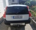Білий Вольво ХС70, об'ємом двигуна 2.4 л та пробігом 540 тис. км за 5951 $, фото 3 на Automoto.ua
