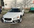 Белый Вольво ХС70, объемом двигателя 2.4 л и пробегом 417 тыс. км за 10900 $, фото 4 на Automoto.ua