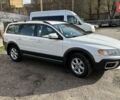 Білий Вольво ХС70, об'ємом двигуна 2.4 л та пробігом 417 тис. км за 10800 $, фото 1 на Automoto.ua