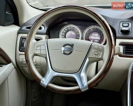Білий Вольво ХС70, об'ємом двигуна 2.95 л та пробігом 340 тис. км за 12900 $, фото 12 на Automoto.ua