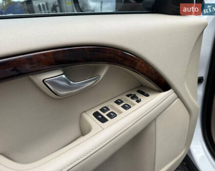 Белый Вольво ХС70, объемом двигателя 3 л и пробегом 227 тыс. км за 16500 $, фото 34 на Automoto.ua