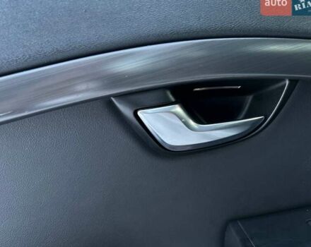 Белый Вольво ХС70, объемом двигателя 2.4 л и пробегом 341 тыс. км за 14850 $, фото 40 на Automoto.ua