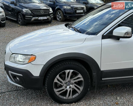 Белый Вольво ХС70, объемом двигателя 3 л и пробегом 227 тыс. км за 16500 $, фото 4 на Automoto.ua