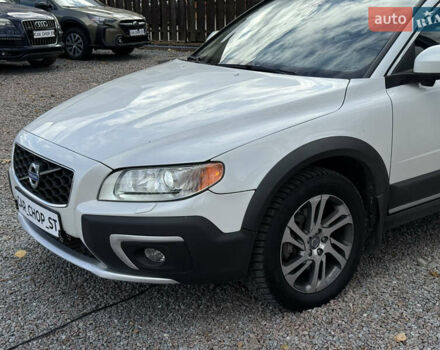 Белый Вольво ХС70, объемом двигателя 3 л и пробегом 227 тыс. км за 16500 $, фото 2 на Automoto.ua