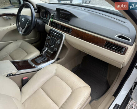 Белый Вольво ХС70, объемом двигателя 3 л и пробегом 227 тыс. км за 16500 $, фото 67 на Automoto.ua