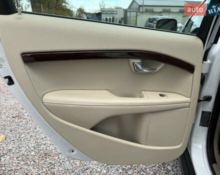 Белый Вольво ХС70, объемом двигателя 3 л и пробегом 227 тыс. км за 16500 $, фото 52 на Automoto.ua