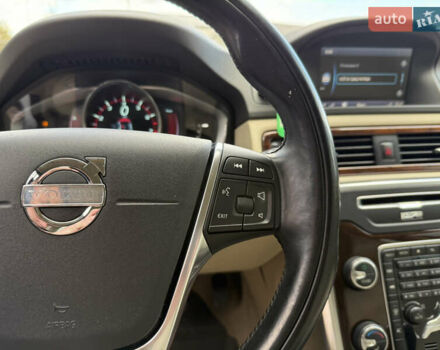 Белый Вольво ХС70, объемом двигателя 3 л и пробегом 227 тыс. км за 16500 $, фото 42 на Automoto.ua