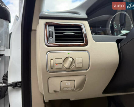 Белый Вольво ХС70, объемом двигателя 3 л и пробегом 227 тыс. км за 16500 $, фото 40 на Automoto.ua