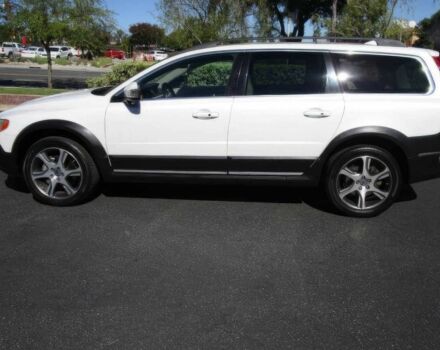 Белый Вольво ХС70, объемом двигателя 3.2 л и пробегом 74 тыс. км за 7350 $, фото 4 на Automoto.ua