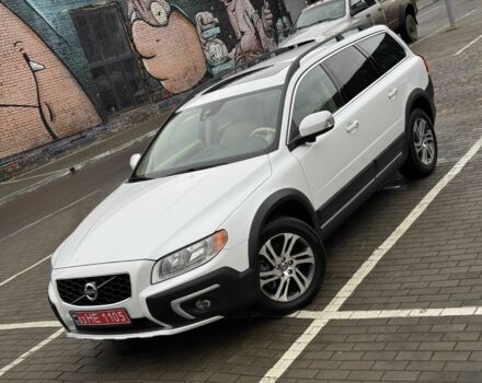 Белый Вольво ХС70, объемом двигателя 2 л и пробегом 135 тыс. км за 15999 $, фото 1 на Automoto.ua