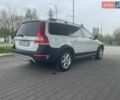 Білий Вольво ХС70, об'ємом двигуна 2.4 л та пробігом 265 тис. км за 14700 $, фото 3 на Automoto.ua