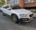 Белый Вольво ХС70, объемом двигателя 2 л и пробегом 239 тыс. км за 14300 $, фото 1 на Automoto.ua