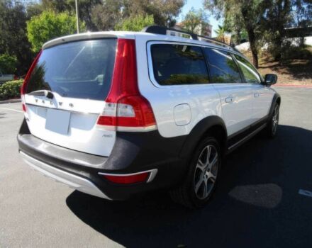 Белый Вольво ХС70, объемом двигателя 3.2 л и пробегом 74 тыс. км за 7350 $, фото 7 на Automoto.ua