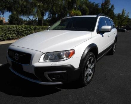 Белый Вольво ХС70, объемом двигателя 3.2 л и пробегом 74 тыс. км за 7350 $, фото 2 на Automoto.ua