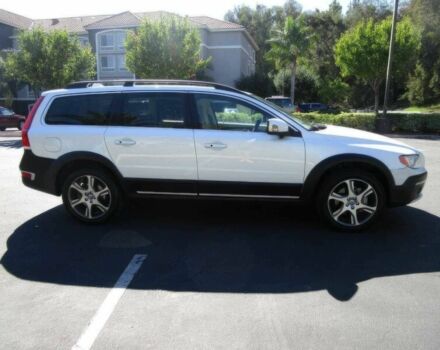 Белый Вольво ХС70, объемом двигателя 3.2 л и пробегом 74 тыс. км за 7350 $, фото 3 на Automoto.ua