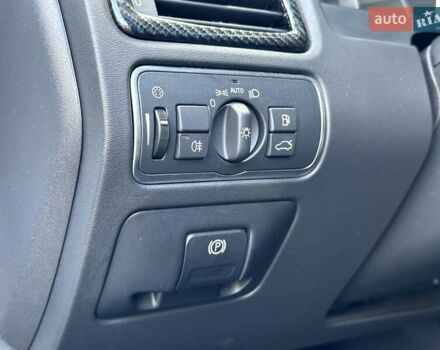 Білий Вольво ХС70, об'ємом двигуна 2.4 л та пробігом 289 тис. км за 18200 $, фото 64 на Automoto.ua