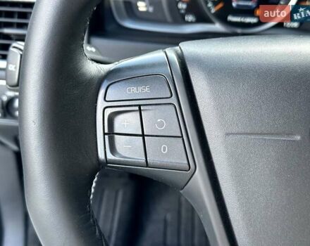 Білий Вольво ХС70, об'ємом двигуна 2.4 л та пробігом 289 тис. км за 18200 $, фото 72 на Automoto.ua