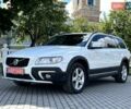 Белый Вольво ХС70, объемом двигателя 2.4 л и пробегом 204 тыс. км за 19150 $, фото 6 на Automoto.ua