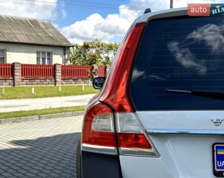 Білий Вольво ХС70, об'ємом двигуна 2.4 л та пробігом 289 тис. км за 18200 $, фото 46 на Automoto.ua