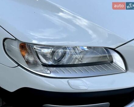 Білий Вольво ХС70, об'ємом двигуна 2.4 л та пробігом 289 тис. км за 18200 $, фото 36 на Automoto.ua